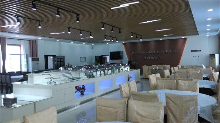 鐵路學(xué)校餐廳完工照片