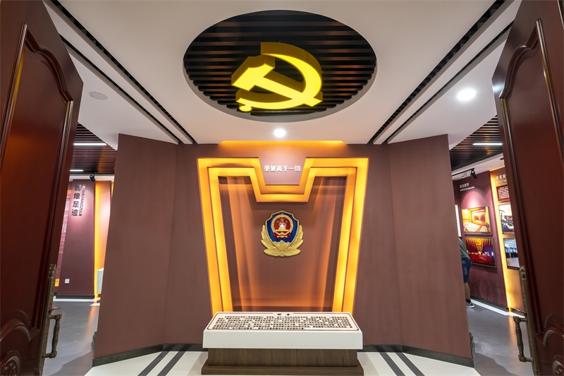 某公安局榮譽室